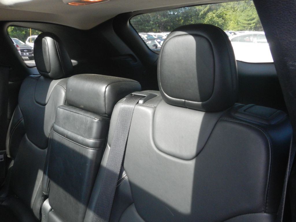 Photo 23 of this JEEP CHEROKEE 4WD