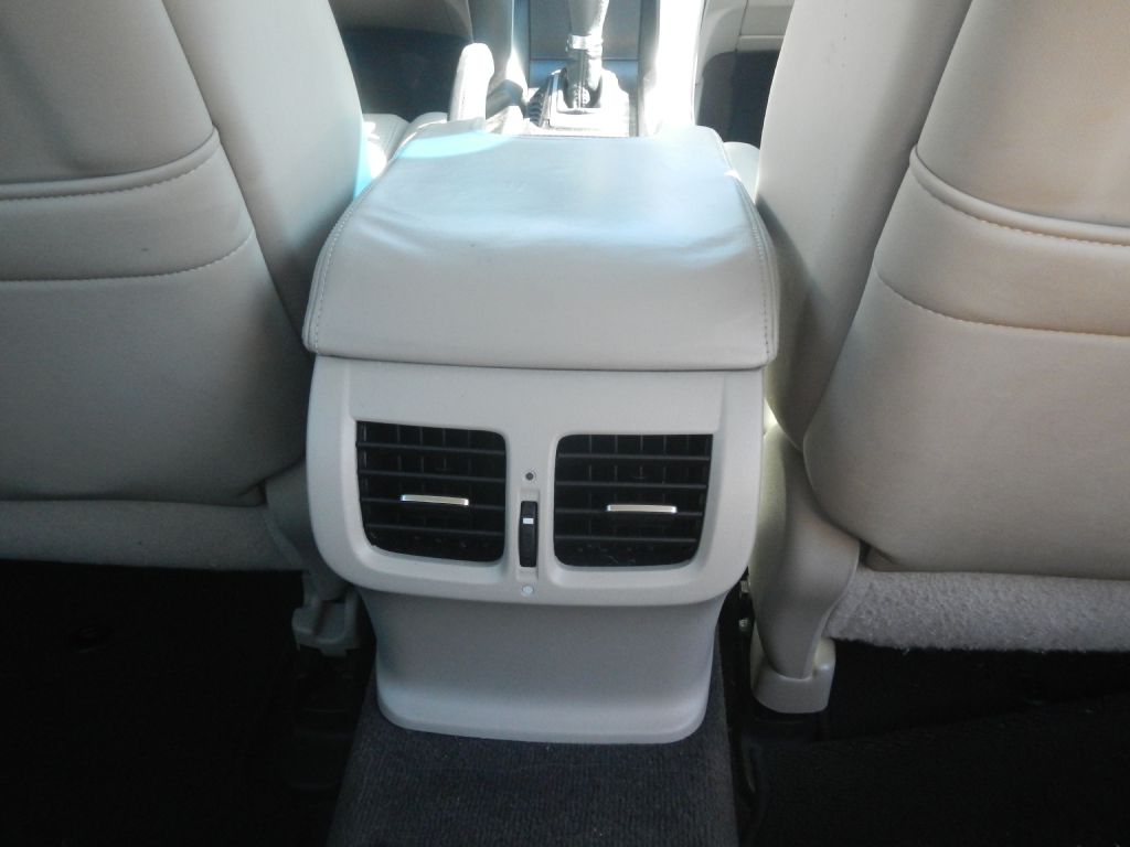 Photo 30 of this ACURA TL TECH
