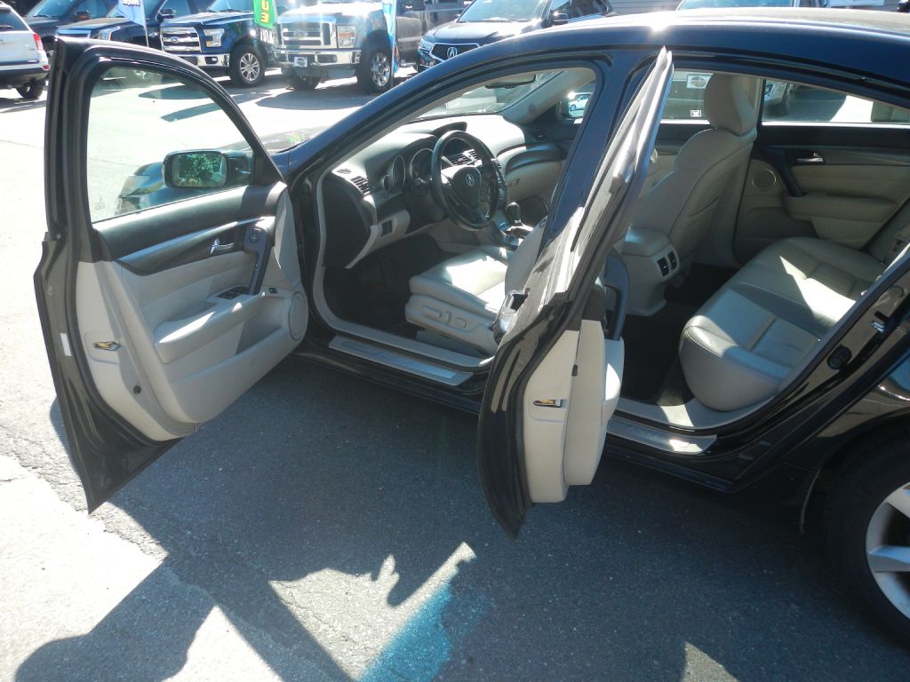 Photo 36 of this ACURA TL TECH