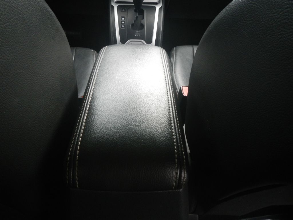 Photo 25 of this JEEP COMPASS 4WD