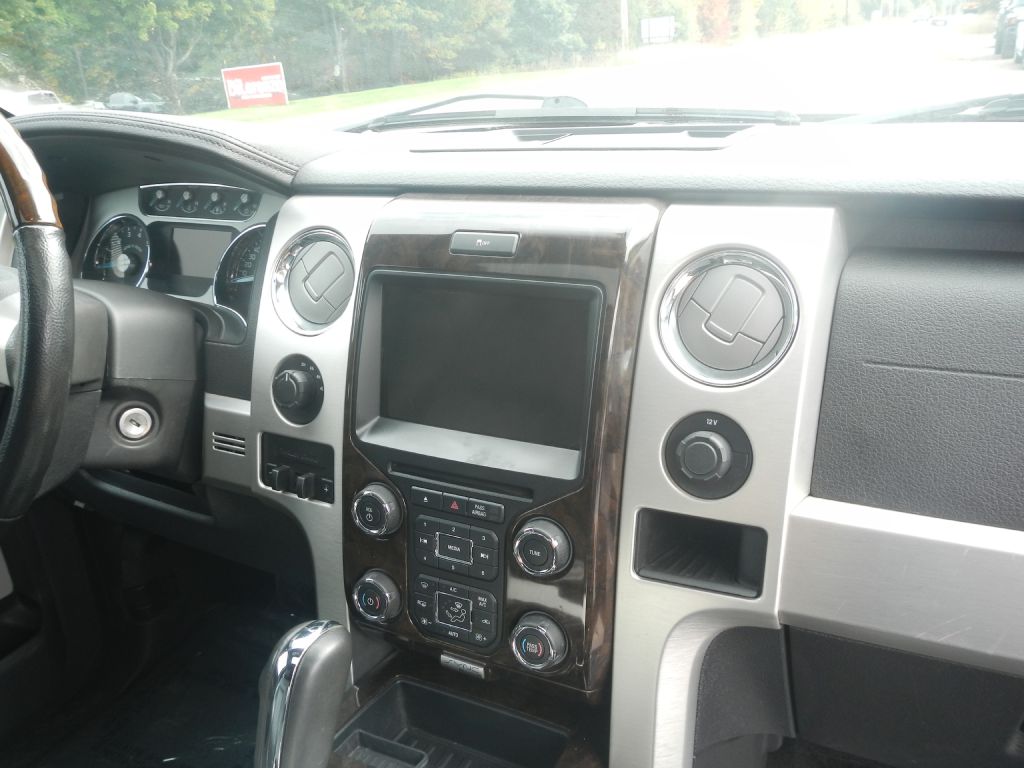 Photo 23 of this FORD F150 PLATINUM