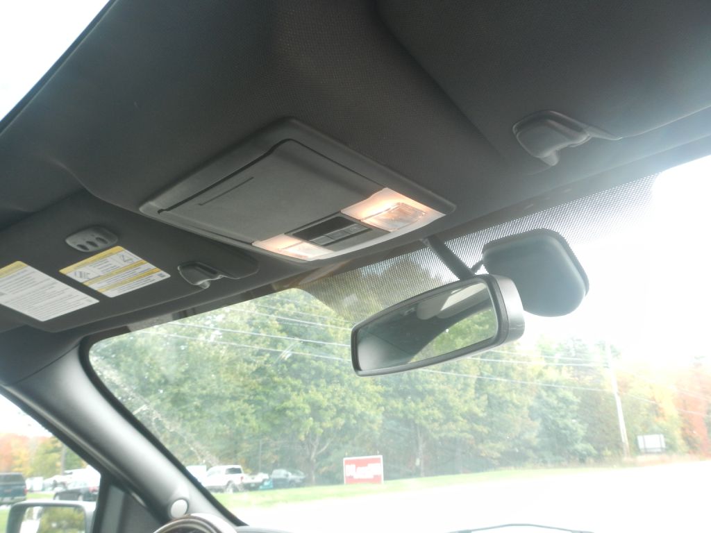 Photo 24 of this FORD F150 PLATINUM