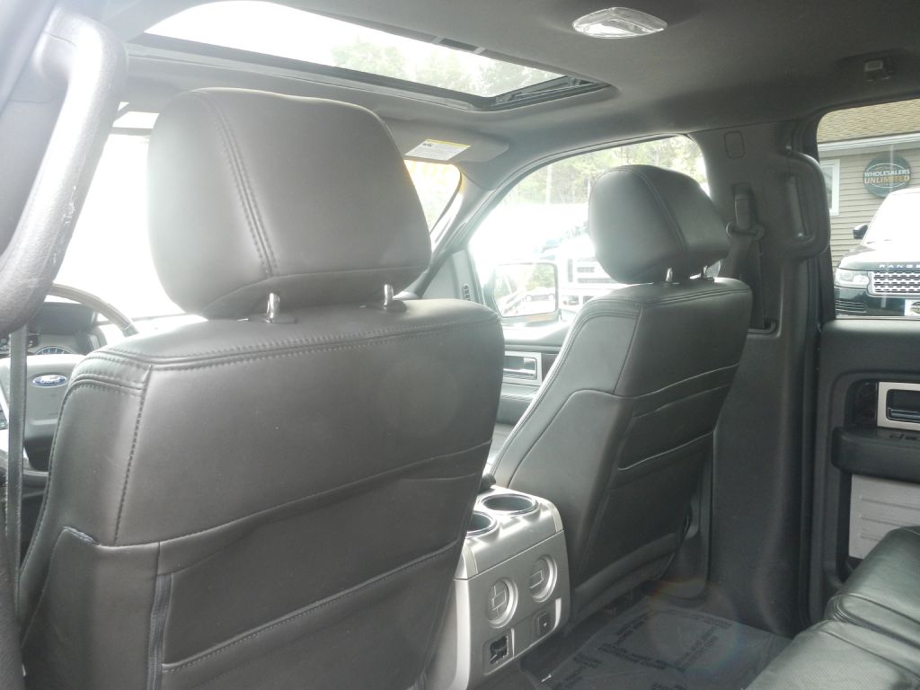 Photo 47 of this FORD F150 PLATINUM