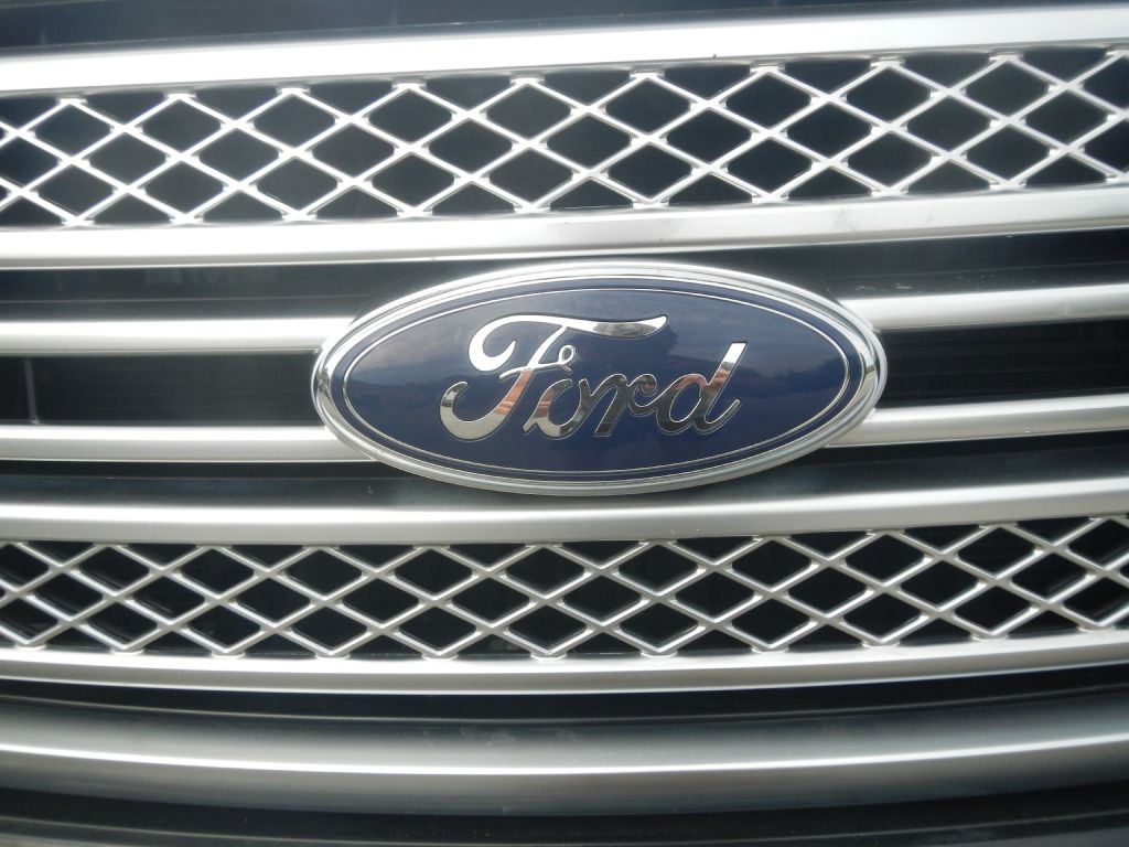 Photo 61 of this FORD F150 PLATINUM