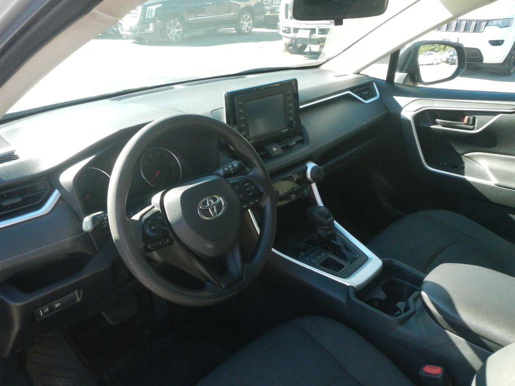 Photo 3 of this TOYOTA RAV4