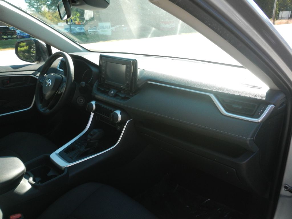 Photo 9 of this TOYOTA RAV4