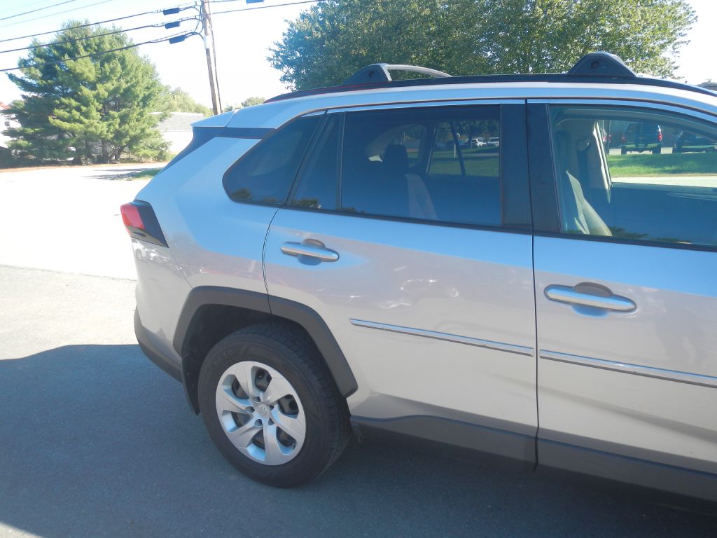 Photo 13 of this TOYOTA RAV4
