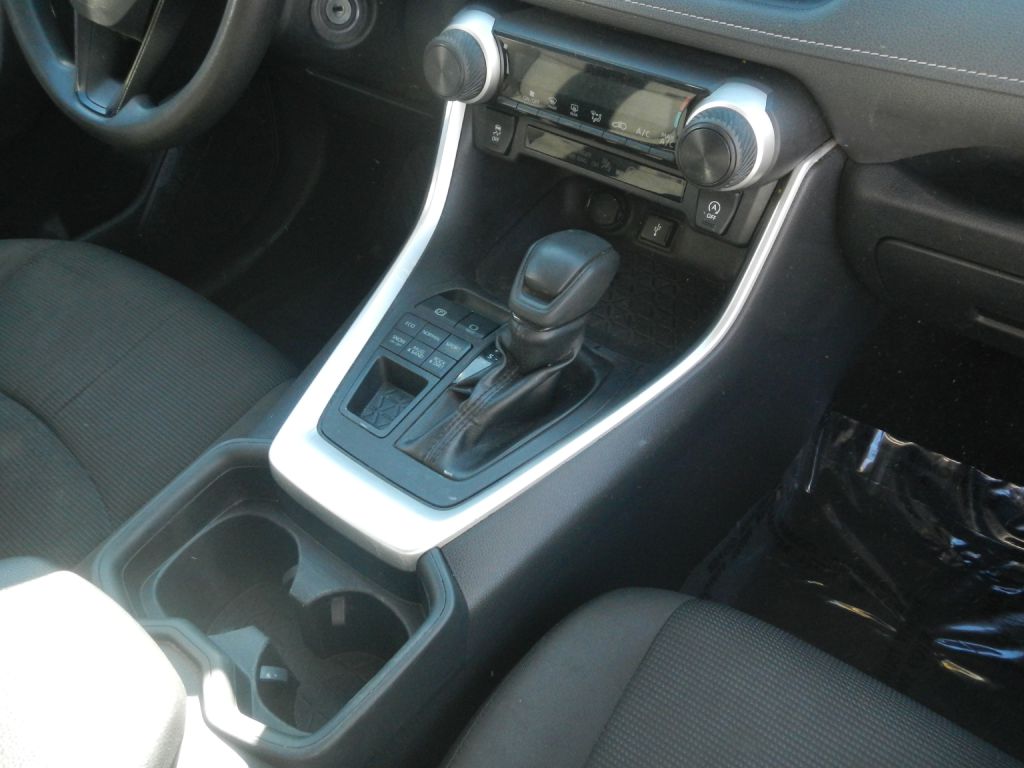 Photo 20 of this TOYOTA RAV4