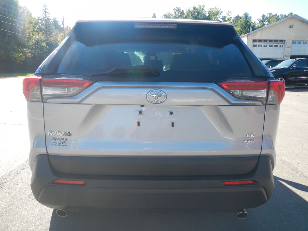 Photo 28 of this TOYOTA RAV4