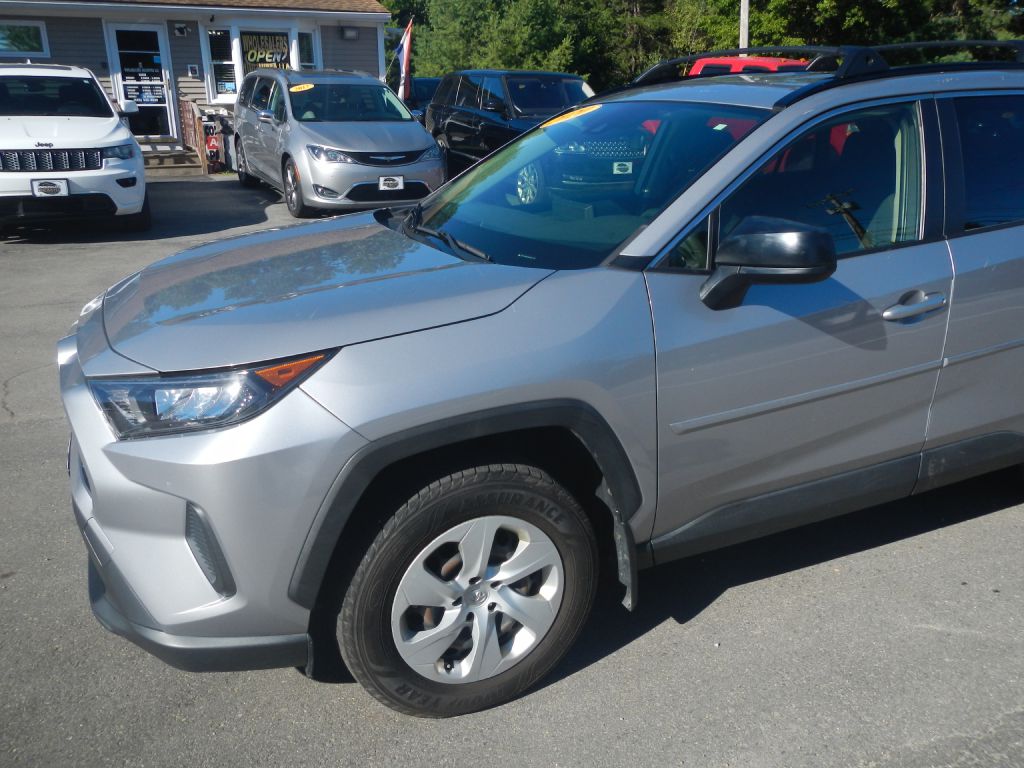 Photo 35 of this TOYOTA RAV4