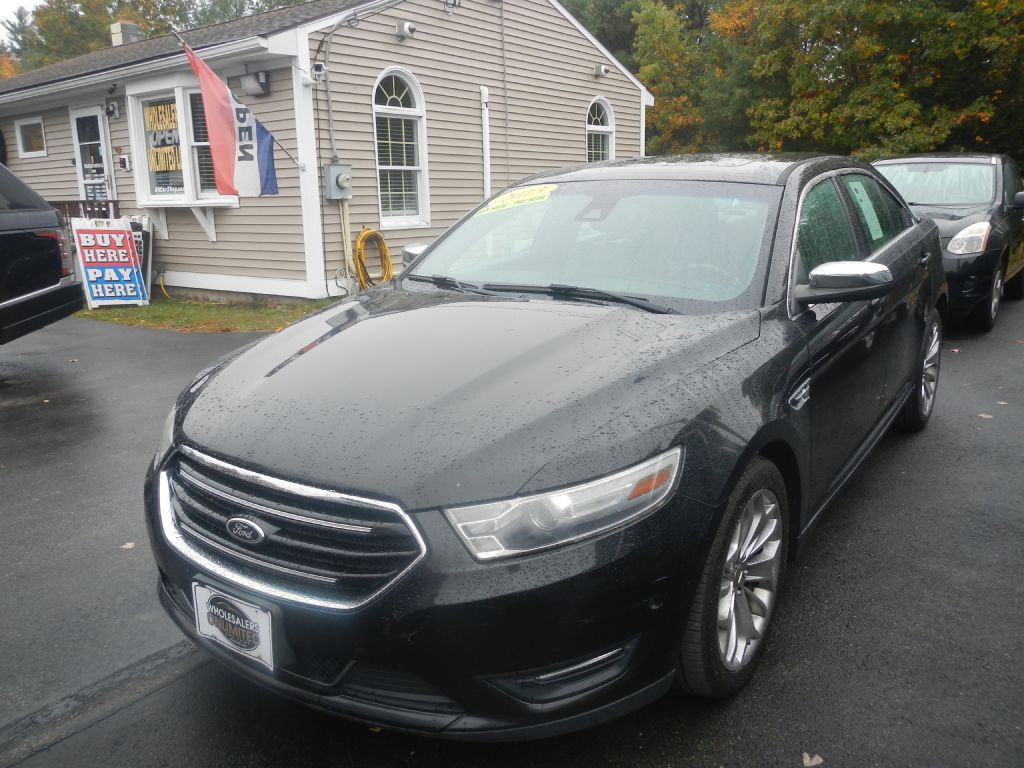 Photo 2 of this FORD TAURUS