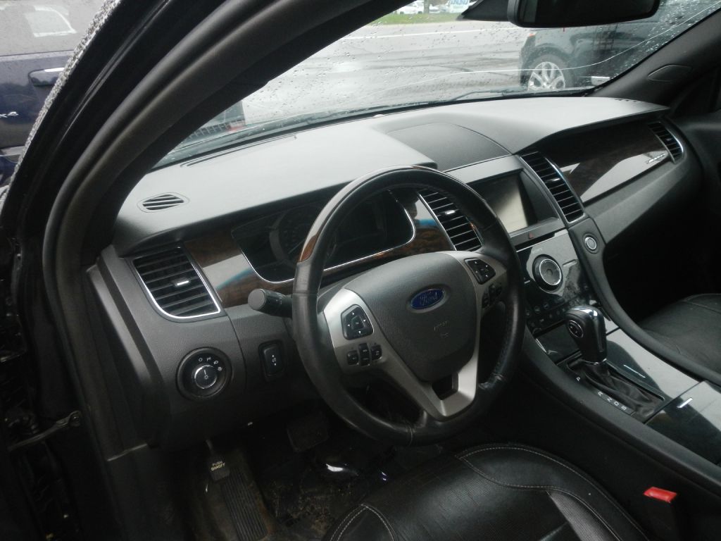 Photo 3 of this FORD TAURUS