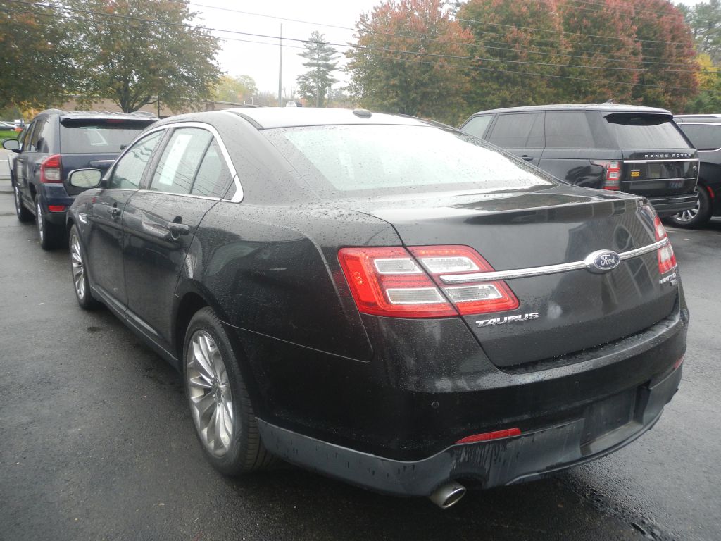 Photo 6 of this FORD TAURUS