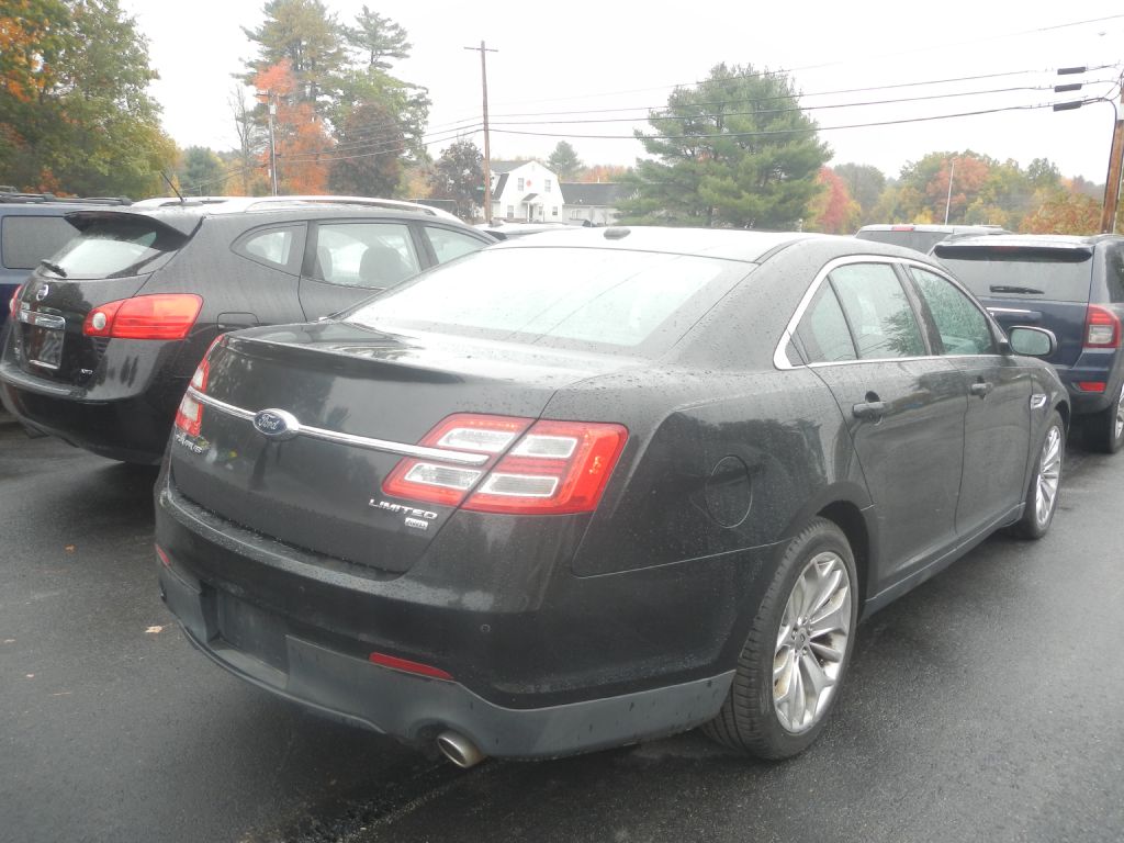 Photo 7 of this FORD TAURUS