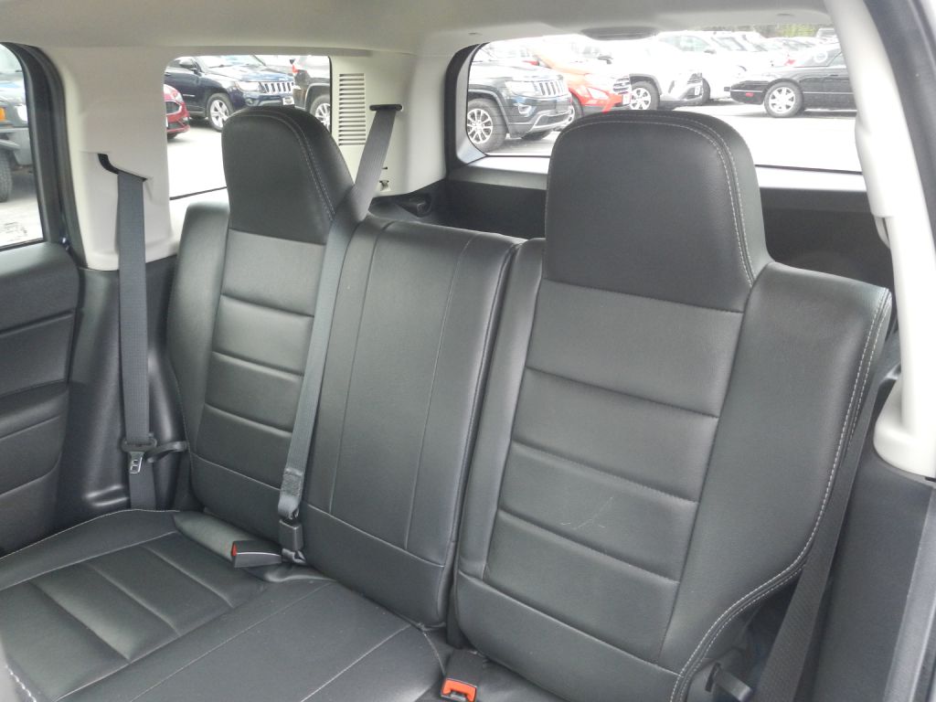 Photo 5 of this JEEP PATRIOT 4WD