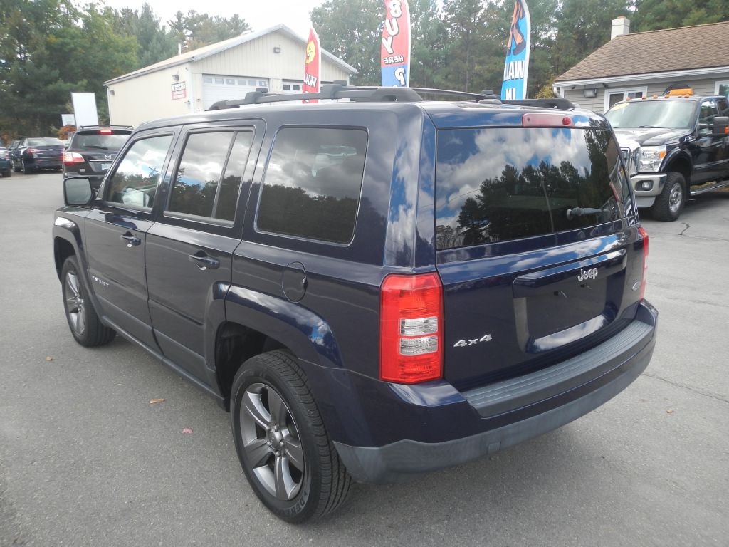 Photo 6 of this JEEP PATRIOT 4WD
