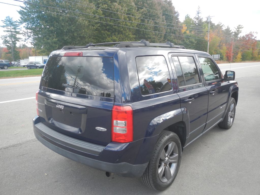 Photo 7 of this JEEP PATRIOT 4WD