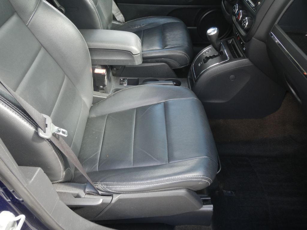 Photo 19 of this JEEP PATRIOT 4WD