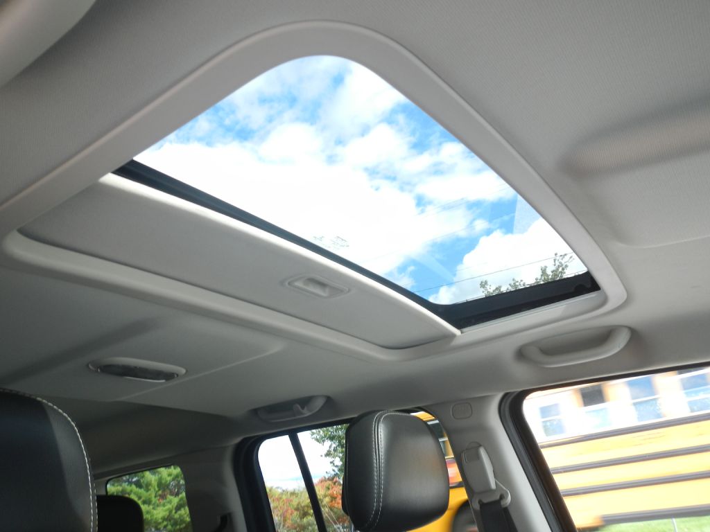 Photo 21 of this JEEP PATRIOT 4WD