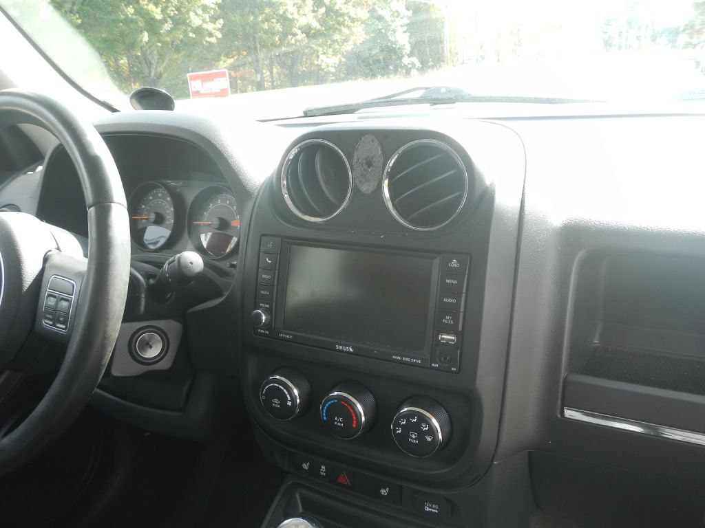 Photo 23 of this JEEP PATRIOT 4WD