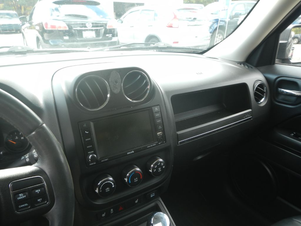 Photo 53 of this JEEP PATRIOT 4WD