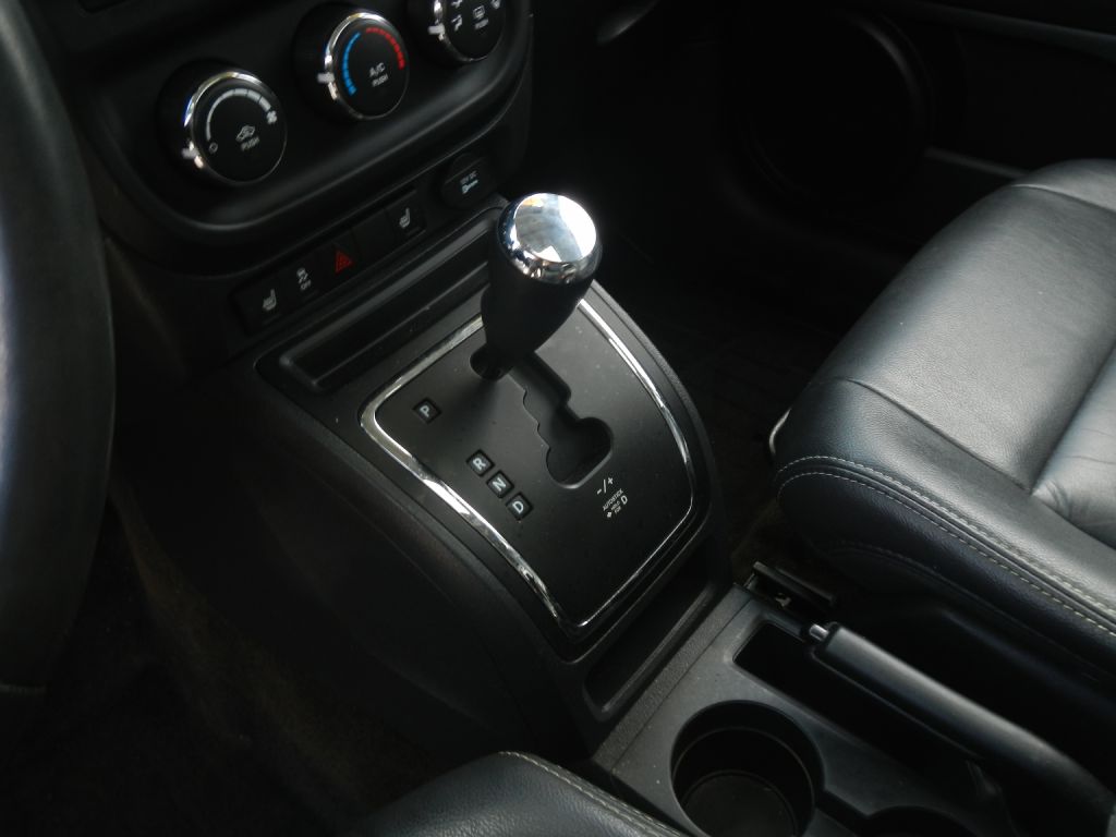 Photo 54 of this JEEP PATRIOT 4WD