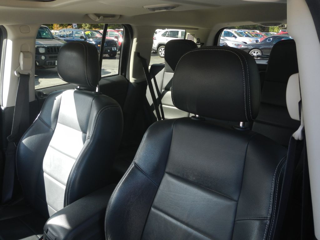 Photo 4 of this JEEP PATRIOT 4WD
