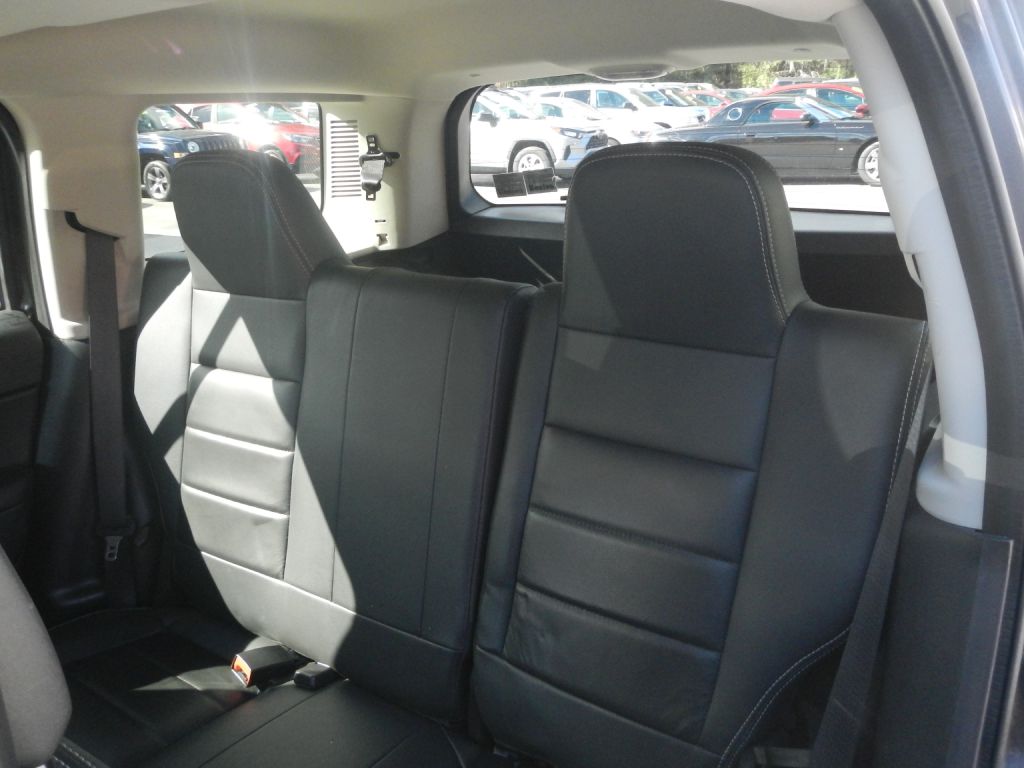 Photo 5 of this JEEP PATRIOT 4WD