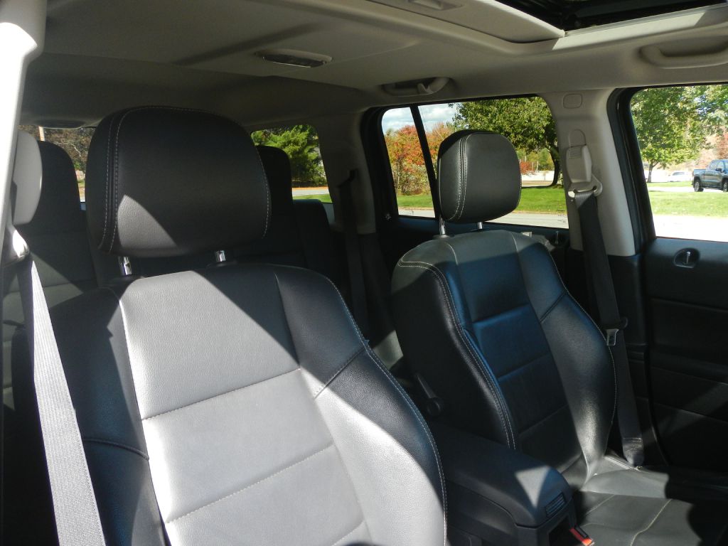 Photo 9 of this JEEP PATRIOT 4WD