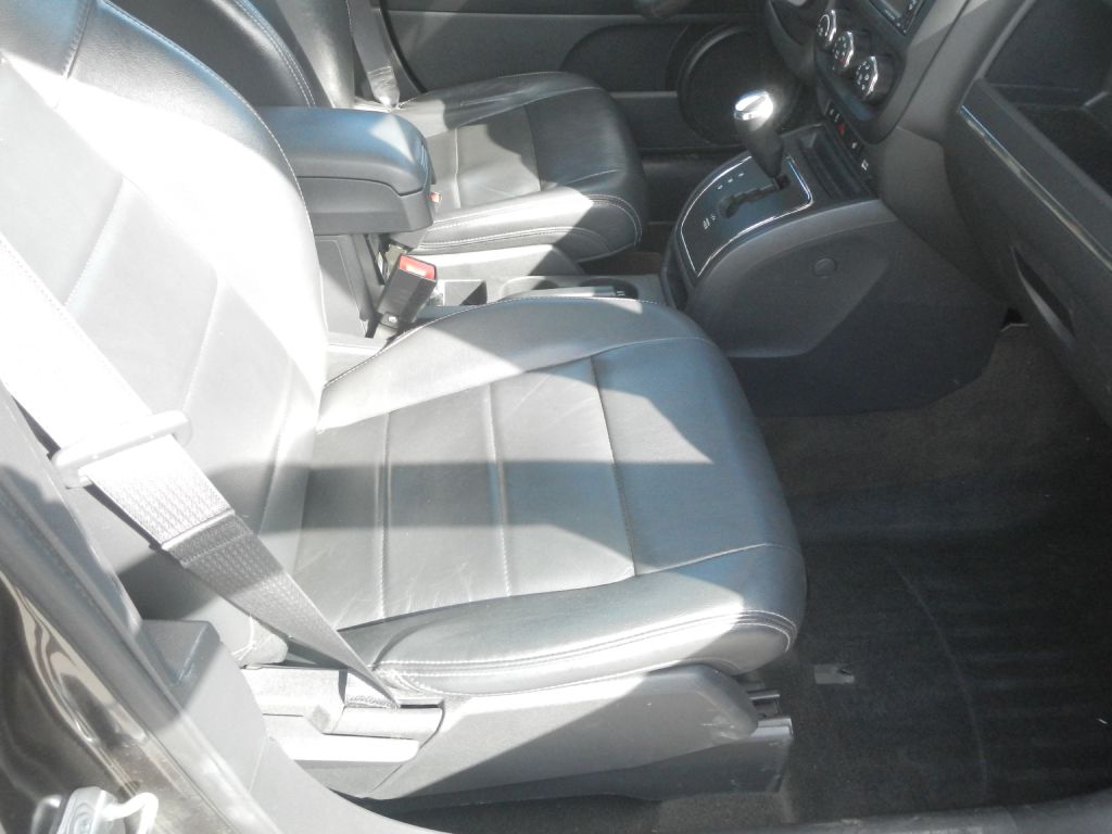 Photo 19 of this JEEP PATRIOT 4WD