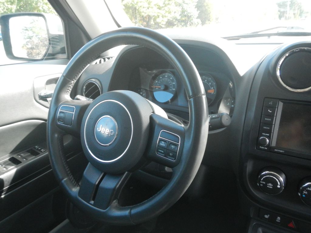 Photo 20 of this JEEP PATRIOT 4WD