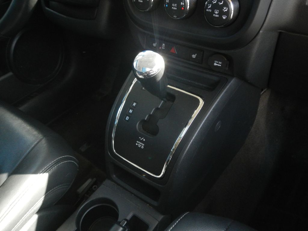 Photo 22 of this JEEP PATRIOT 4WD