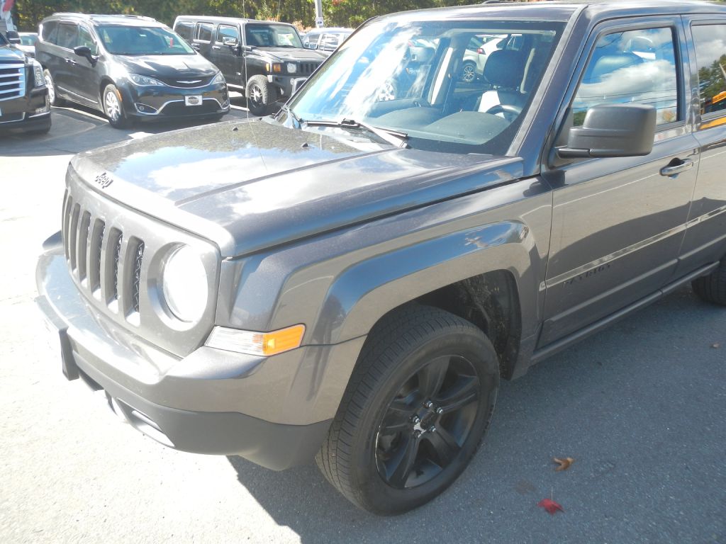 Photo 37 of this JEEP PATRIOT 4WD