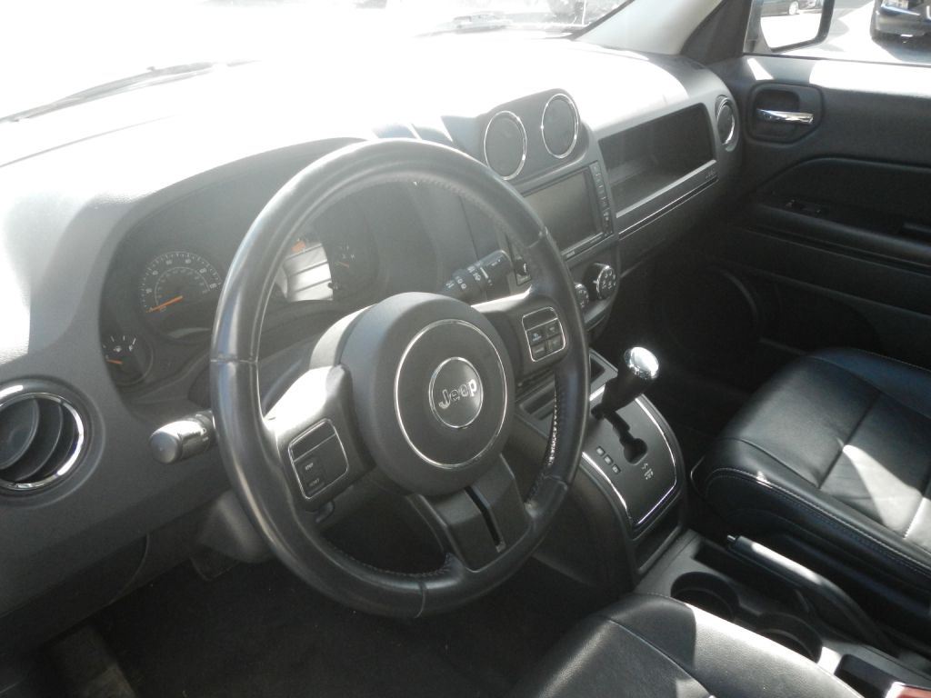 Photo 52 of this JEEP PATRIOT 4WD
