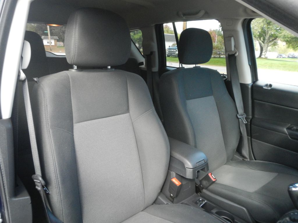 Photo 9 of this JEEP COMPASS 4WD