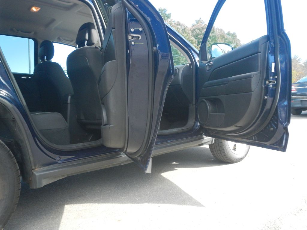 Photo 16 of this JEEP COMPASS 4WD