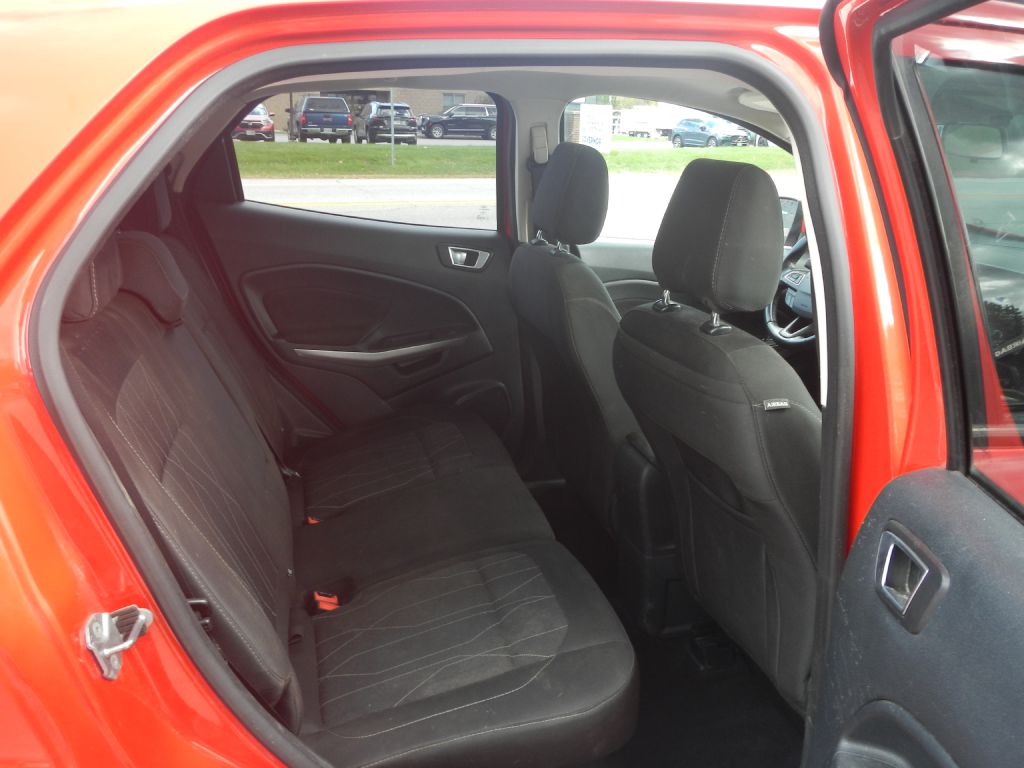 Photo 17 of this FORD ECOSPORT 4WD
