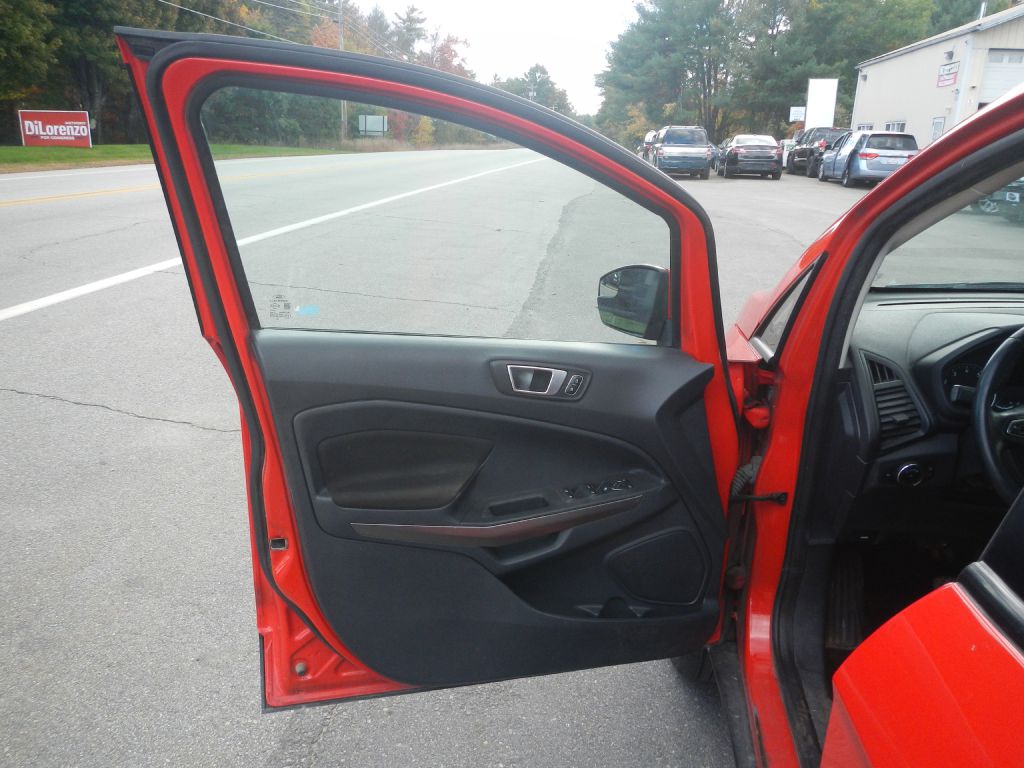 Photo 39 of this FORD ECOSPORT 4WD