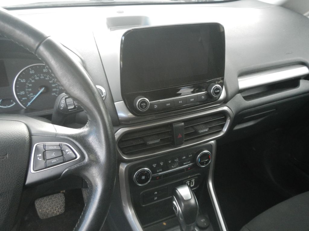 Photo 43 of this FORD ECOSPORT 4WD