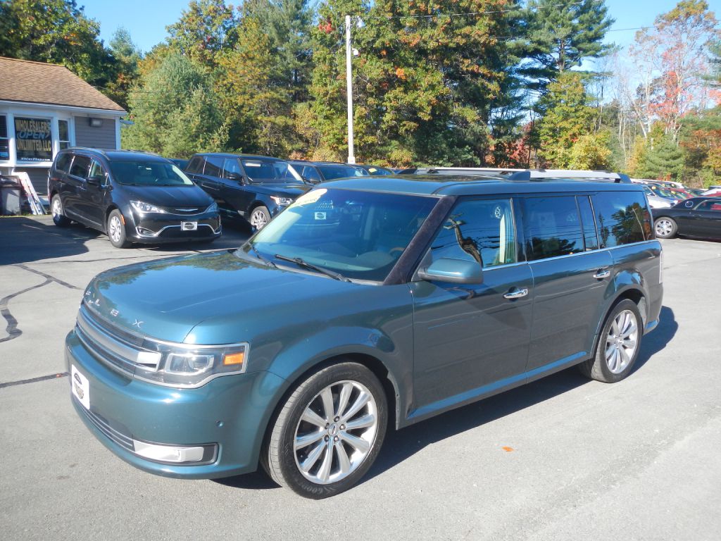 Photo 2 of this FORD FLEX