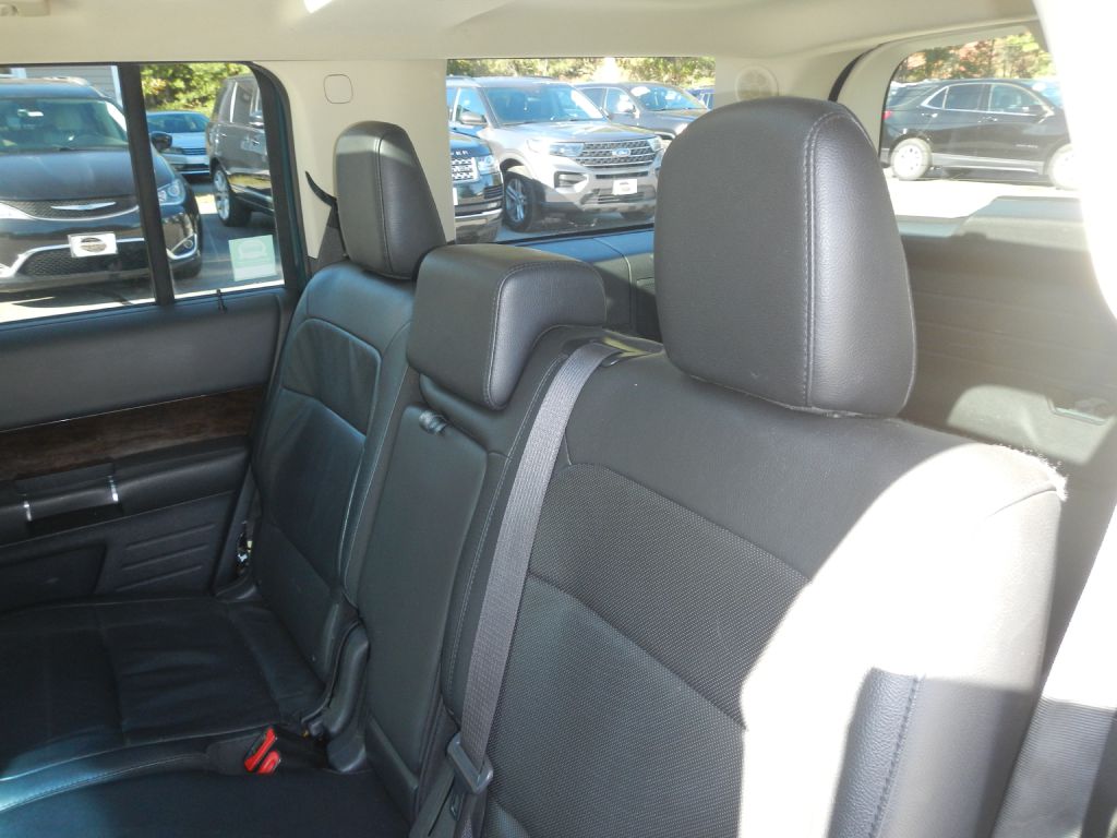 Photo 5 of this FORD FLEX