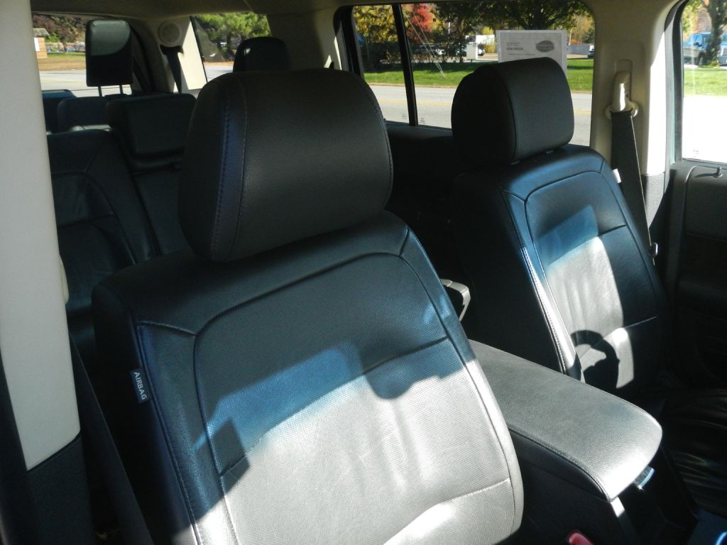 Photo 11 of this FORD FLEX