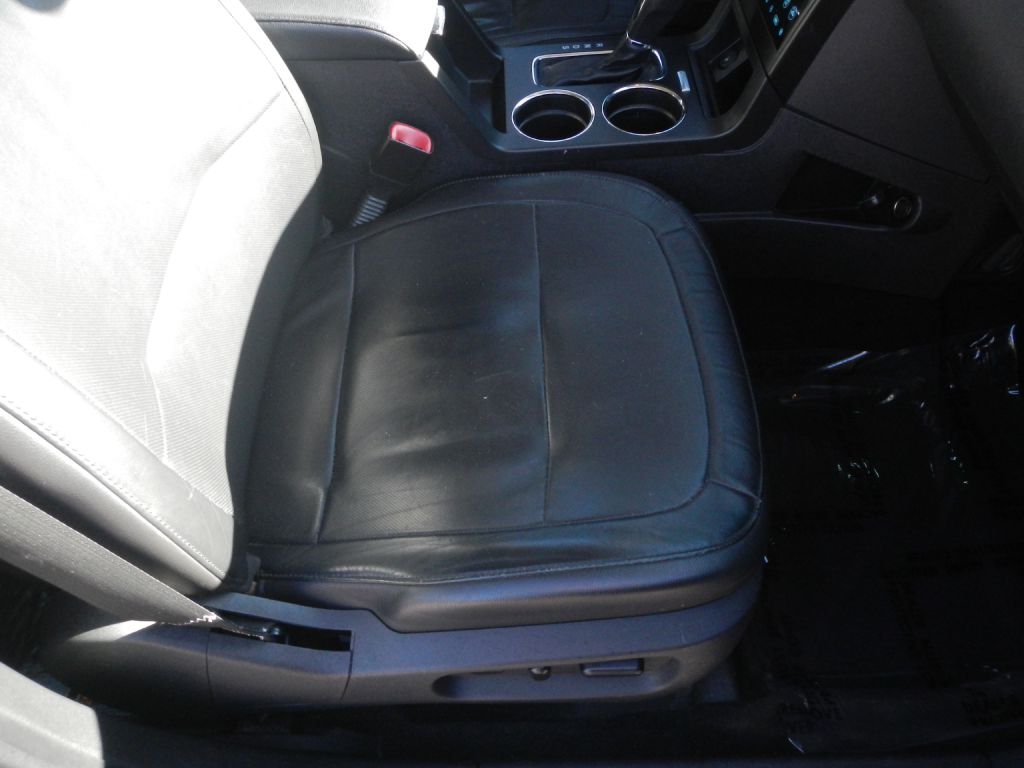 Photo 18 of this FORD FLEX