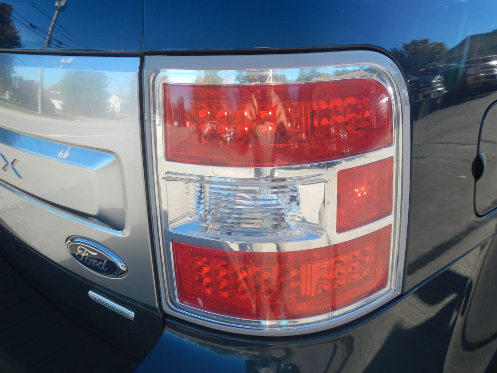Photo 30 of this FORD FLEX