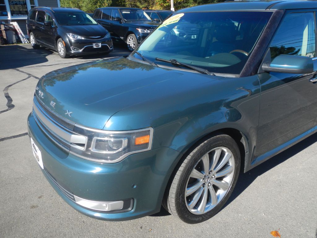 Photo 37 of this FORD FLEX