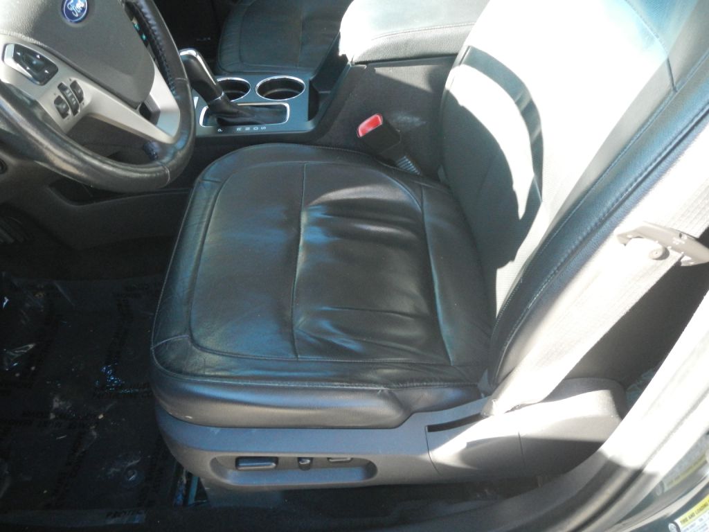 Photo 47 of this FORD FLEX