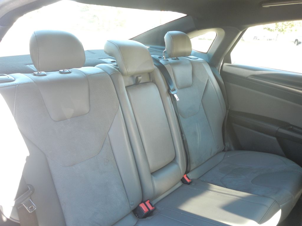 Photo 8 of this FORD FUSION