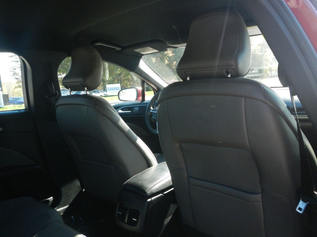 Photo 25 of this FORD FUSION