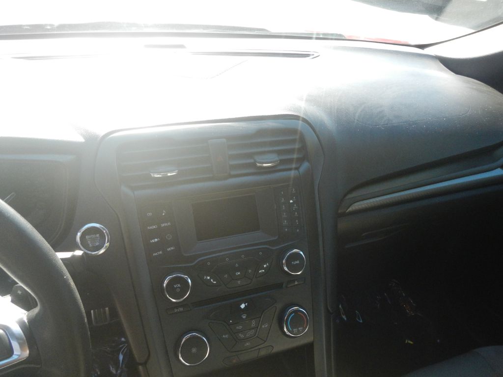 Photo 44 of this FORD FUSION
