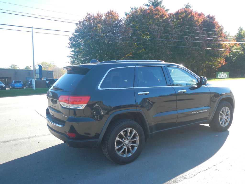 Photo 7 of this JEEP GRAND CHEROKEE